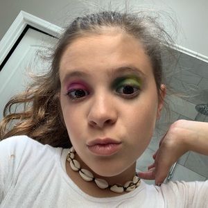 Meet your Posher, Carina